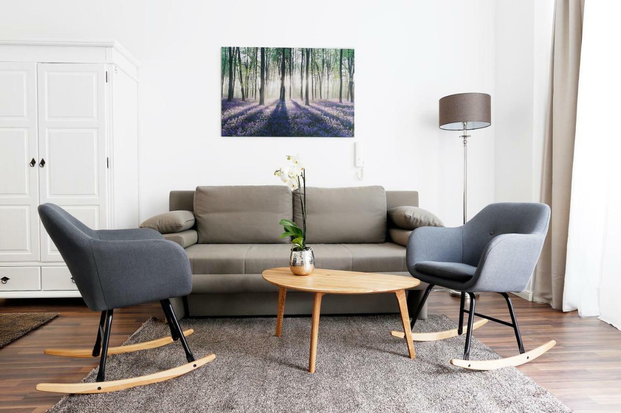 Droy By Rockchair Apartments L Superhost Status L 2 Bedroom Boxspringbeds Next To Center "Kurfuerstendamm" - Cozy Family & Business Flair Welcomes You! Berlino Esterno foto